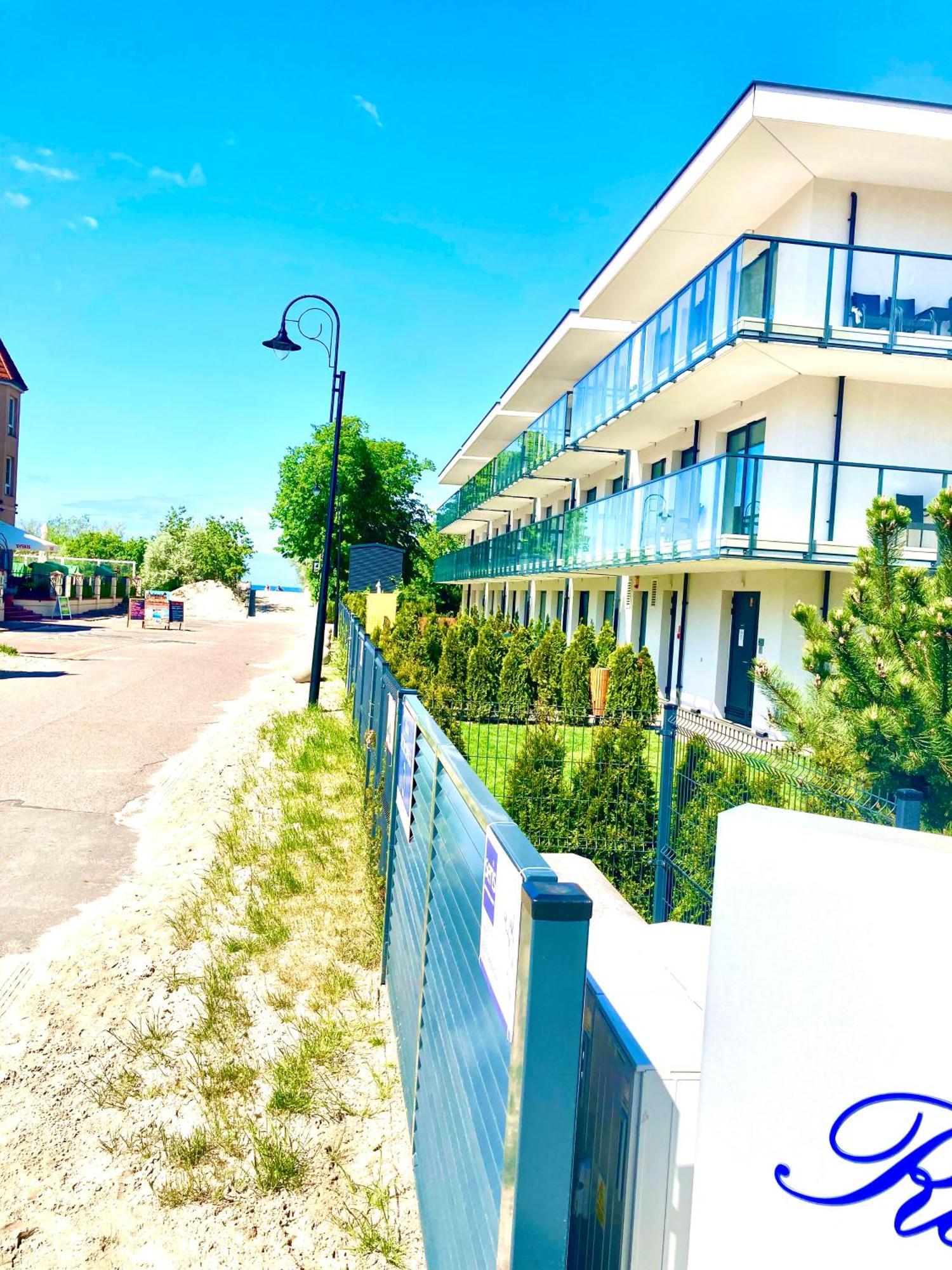 E-Baltic - Niechorze, Your Beachfront Apartments, Екстериор снимка