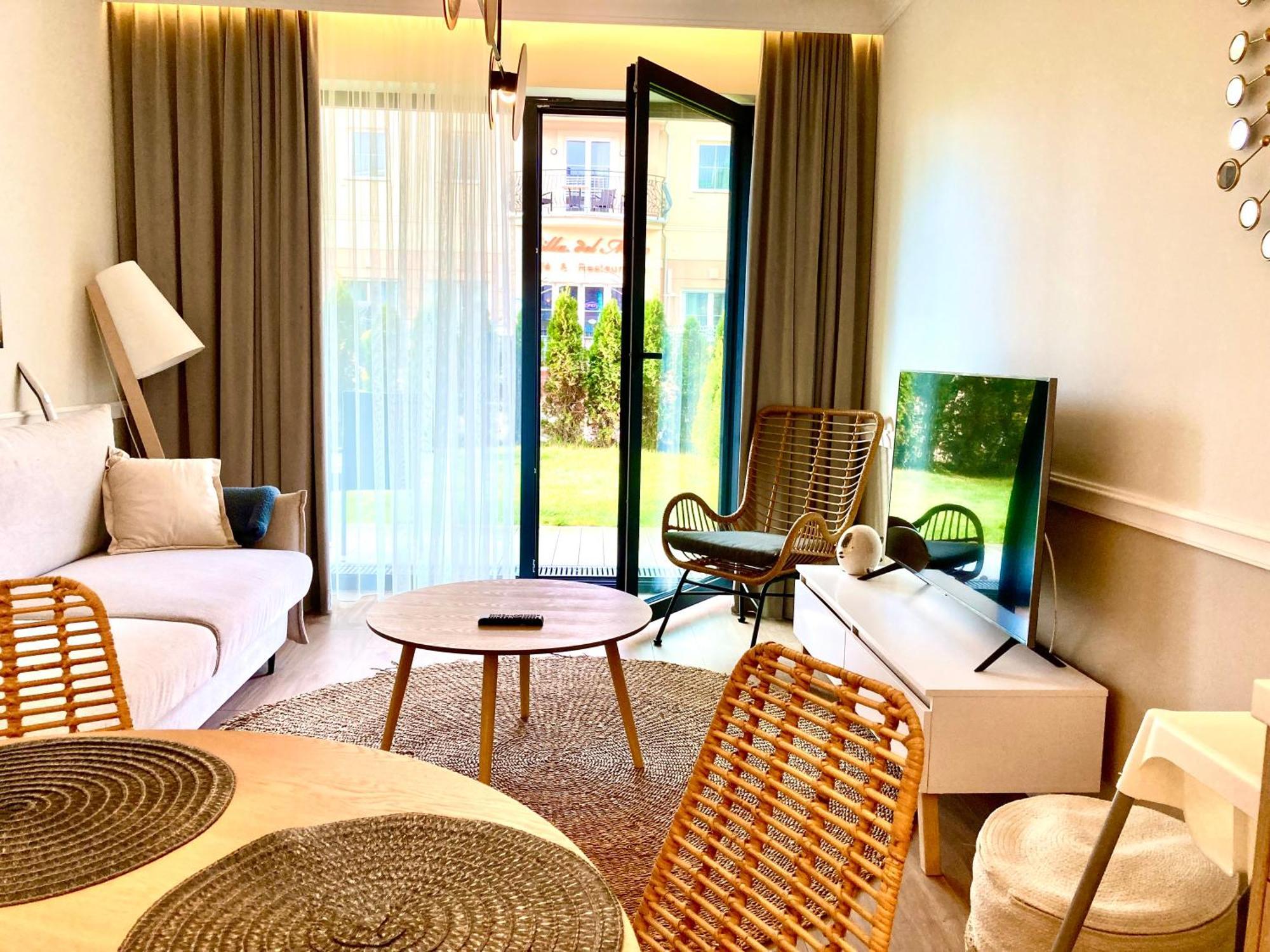 E-Baltic - Niechorze, Your Beachfront Apartments, Екстериор снимка